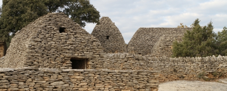 Le Village des Bories et les techniques de pierre sèche – Gordes