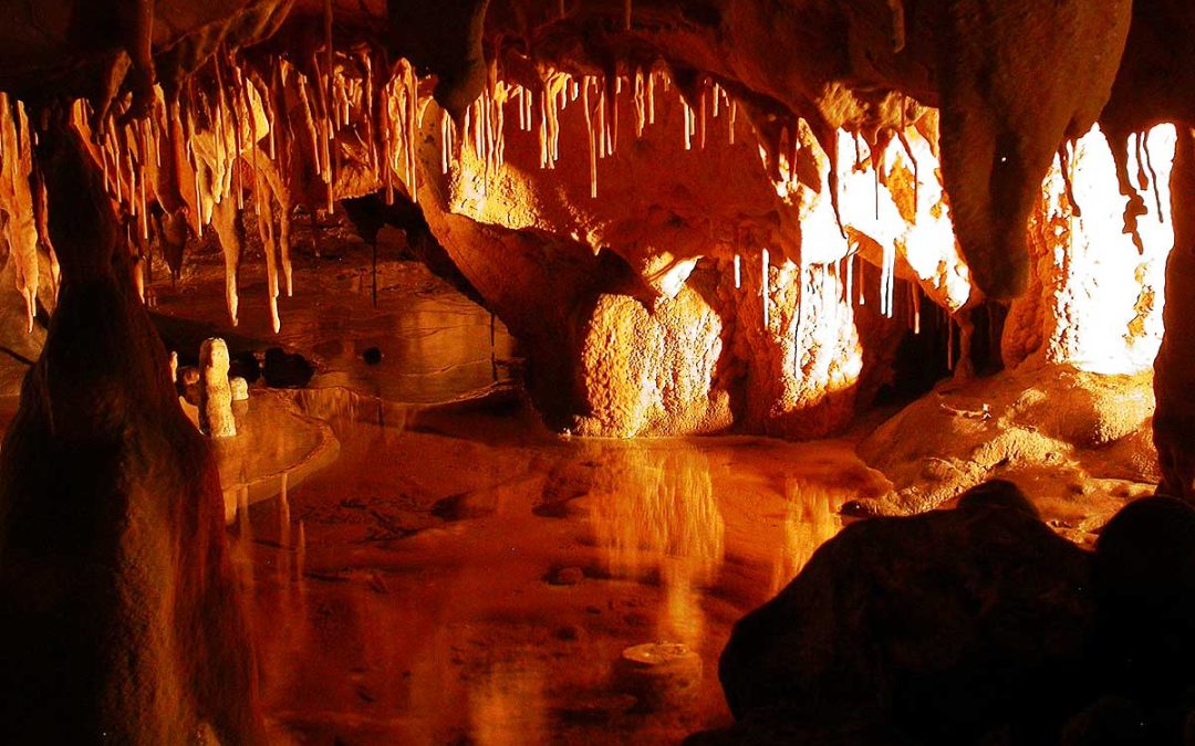 Les Grottes de Thouzon et l&rsquo;histoire des merveilles géologiques – Le Thor